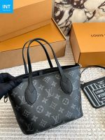 Louis Vuitton M15210 Neverfull Bandoulière Inside Out BB - Image 2