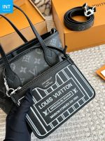 Louis Vuitton M15210 Neverfull Bandoulière Inside Out BB - Image 4