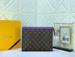 Louis Vuitton Pochette Voyage MM M82859 - Image 2