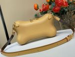 Louis Vuitton M12615 Bone Wearable Wallet - Image 8