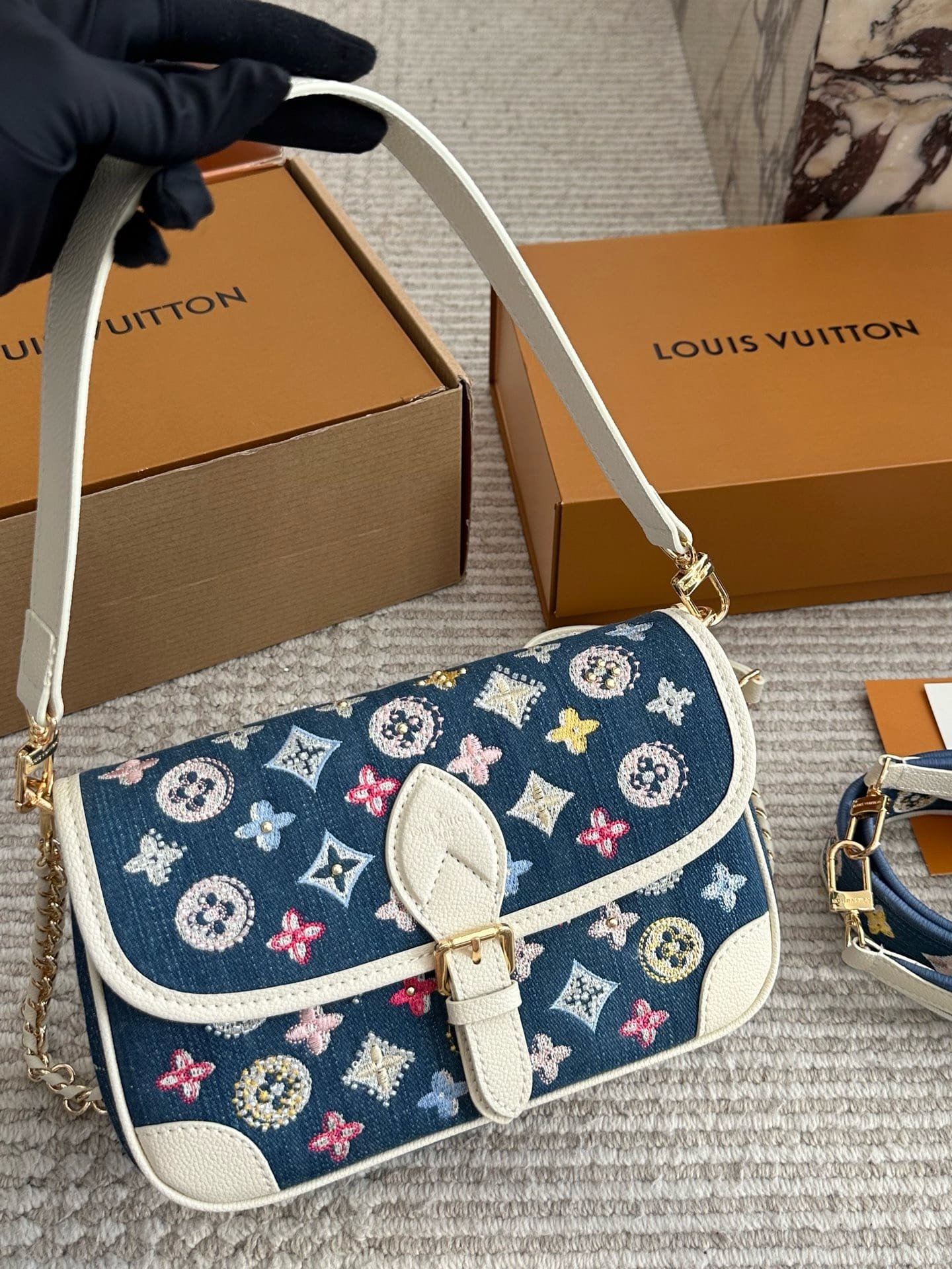 IMG_4096.jpg Louis Vuitton bling bling embroidered beaded studded fabric double box - Image 1