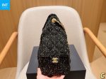 CHANEL 25 Small Handbag - Image 5