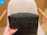 CHANEL 25 Small Handbag - Image 6