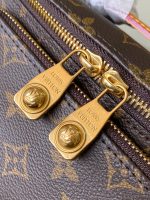 Louis Vuitton M14019 Rush Bumbag - Image 9