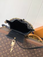 Louis Vuitton M13357 Coussin Backpack PM - Image 7