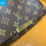 Louis Vuitton M40717 Monogram Canvas - Image 6