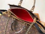 Louis Vuitton M14236 OnTheGo East West Chain - Image 7