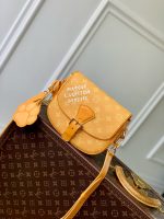 Louis Vuitton M12694 Montsouris Messenger - Image 4