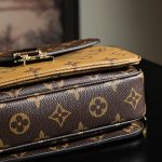 Louis Vuitton M11941 Pochette Métis Backpack - Image 5