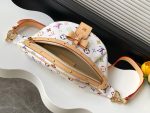 Louis Vuitton M13660 LV x TM High Rise - Image 11