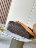Louis Vuitton M14018 Vagabond Hobo - Image 7