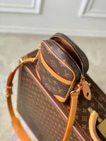 Louis Vuitton M14106 Danube - Image 6