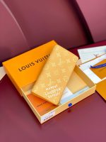 Louis Vuitton M12656 Brazza Wallet - Image 4