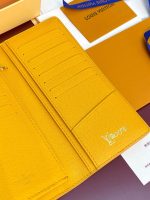 Louis Vuitton M12656 Brazza Wallet - Image 7