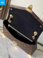 Louis Vuitton M14526 Trunkie - Image 12