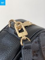 Louis Vuitton M25518 Tiny Camera Bag - Image 8