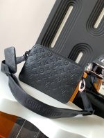Louis Vuitton M46602 Trio Messenger - Image 3