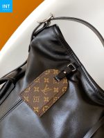 Louis Vuitton M15175 CarryAll Travel Bag - Image 6