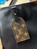 Louis Vuitton M28160 CarryAll East West - Image 8