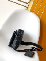 Louis Vuitton M26713 Trio Messenger - Image 4