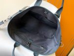 Louis Vuitton M22537 Weekend Tote NM - Image 11