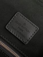Louis Vuitton M50159 Christopher MM - Image 11
