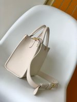 Louis Vuitton M23637 Lock & Go - Image 3