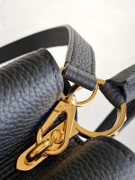 Louis Vuitton M11349 Capucines MM - Image 8