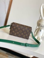 Louis Vuitton M12808 Steamer Wearable Wallet - Image 6