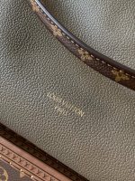 Louis Vuitton M26360 Express PM - Image 7