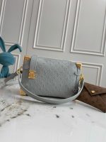 Louis Vuitton M25602 Side Trunk MM - Image 4