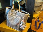 Louis Vuitton M11948 Neverfull Bandoulière Inside Out GM - Image 14