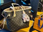 Louis Vuitton M11948 Neverfull Bandoulière Inside Out GM - Image 9