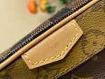 Louis Vuitton M26020 Trocadéro Wearable Wallet - Image 6