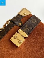 Louis Vuitton M15072 Side Trunk MM - Image 6