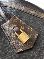 Louis Vuitton M26359 Express MM - Image 8