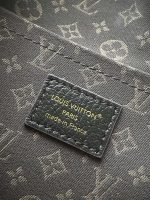 Louis Vuitton M26359 Express MM - Image 11
