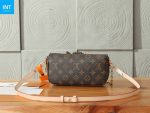 Louis Vuitton M15148 Wallet On Chain Ivy - Image 4