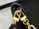 Louis Vuitton M83359 Pochette Coussin - Image 6