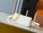 Louis Vuitton M11331 Pochette Coussin - Image 2