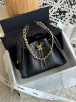 CHANEL 25 Small Handbag - Image 2