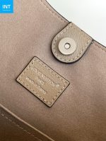Louis Vuitton M14617 All Around MM - Image 5