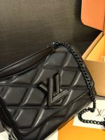 Louis Vuitton M11374 GO-14 Medium Gloves - Image 3
