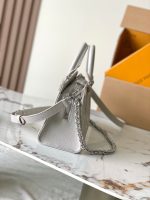 Louis Vuitton M14213 OnTheGo East West - Image 6