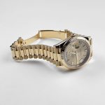 Rolex Day-Date 40 228238 Yellow Gold Champagne Roman Dial - Image 5