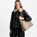 Louis Vuitton M46292 CarryAll MM - Image 11
