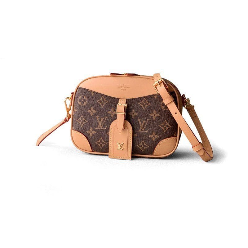 KQlSwRMd-8E7B39C0-1ED7-E02A-340F-68887585B1CB.jpg Louis Vuitton M45528 Mini Luggage Bag - Image 1