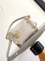 Louis Vuitton M23915 Side Trunk PM - Image 3
