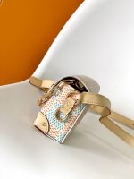 Louis Vuitton N40674 Steamer Wearable Wallet - Image 4