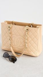 Chanel Grand Shopping Tote Caviar - Image 2